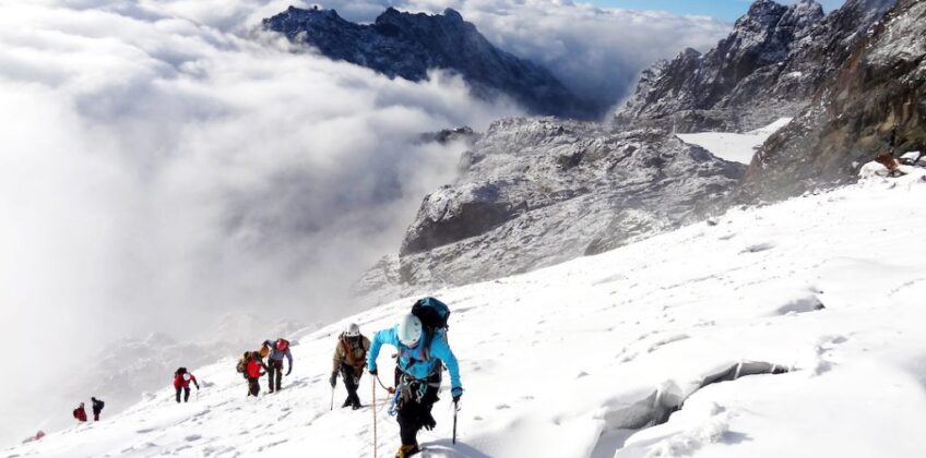 Climbing-Margherita-Glacier-4-1024×767